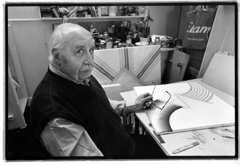 Horacio Garcia Rossi nel suo studio di Parigi, 2003 (fotografia di Stefano Pensotti)